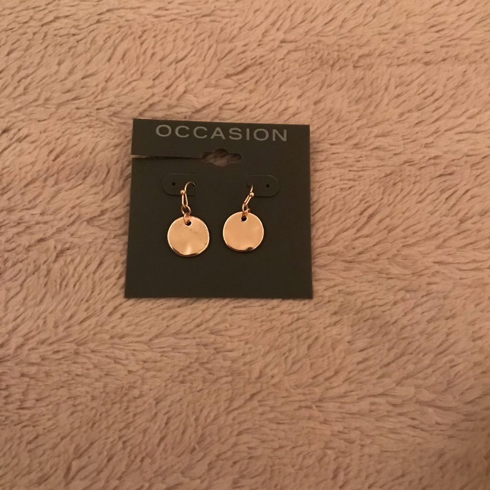 Occasion dangling earrings